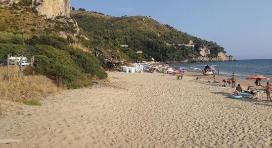 Bazzano beach