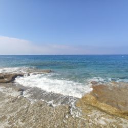Photo of Mahmutlar beach with partly clean level of cleanliness